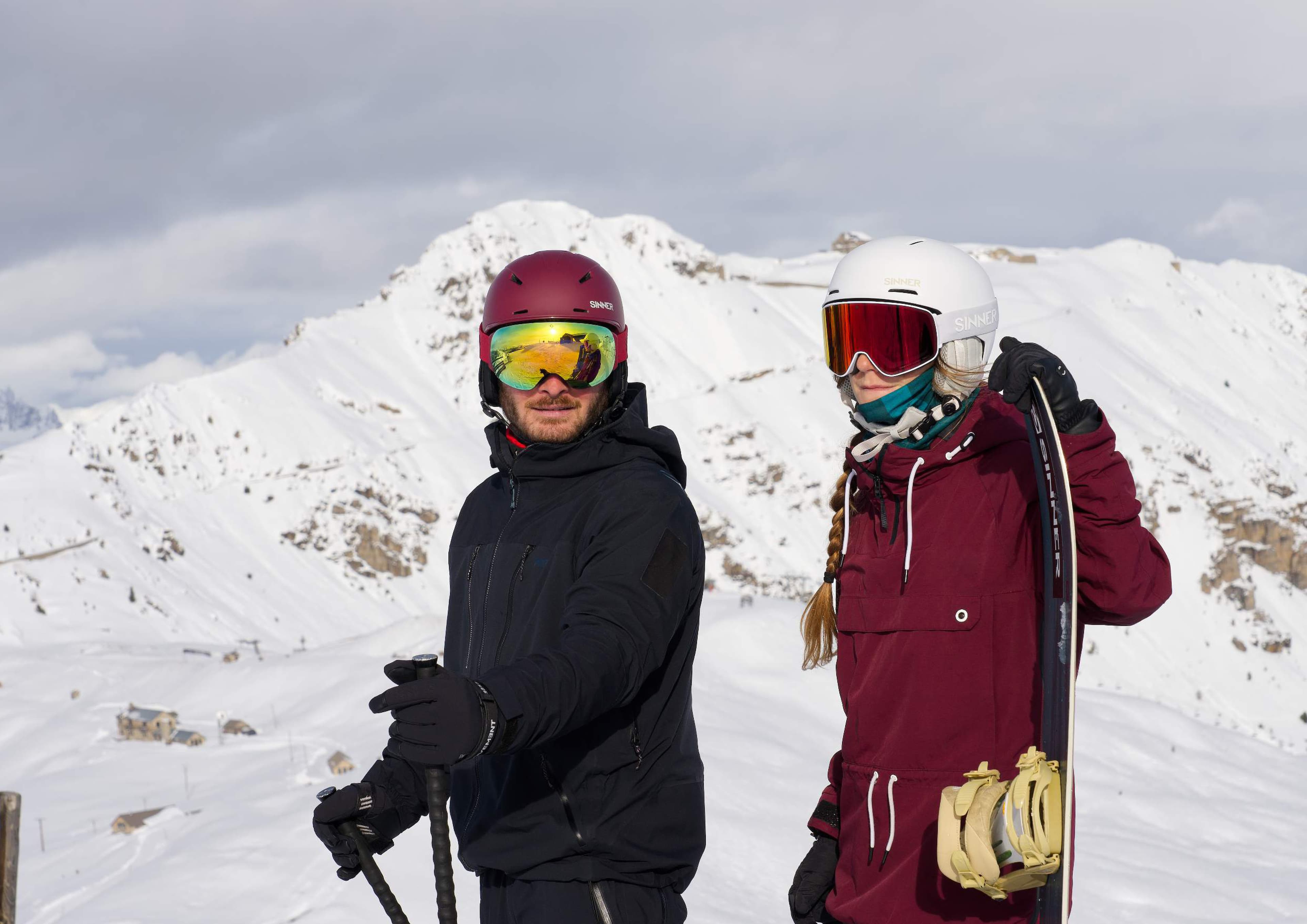 Catálogo de invierno de máscaras, gafas, cascos de esquí y complementos de SINNER